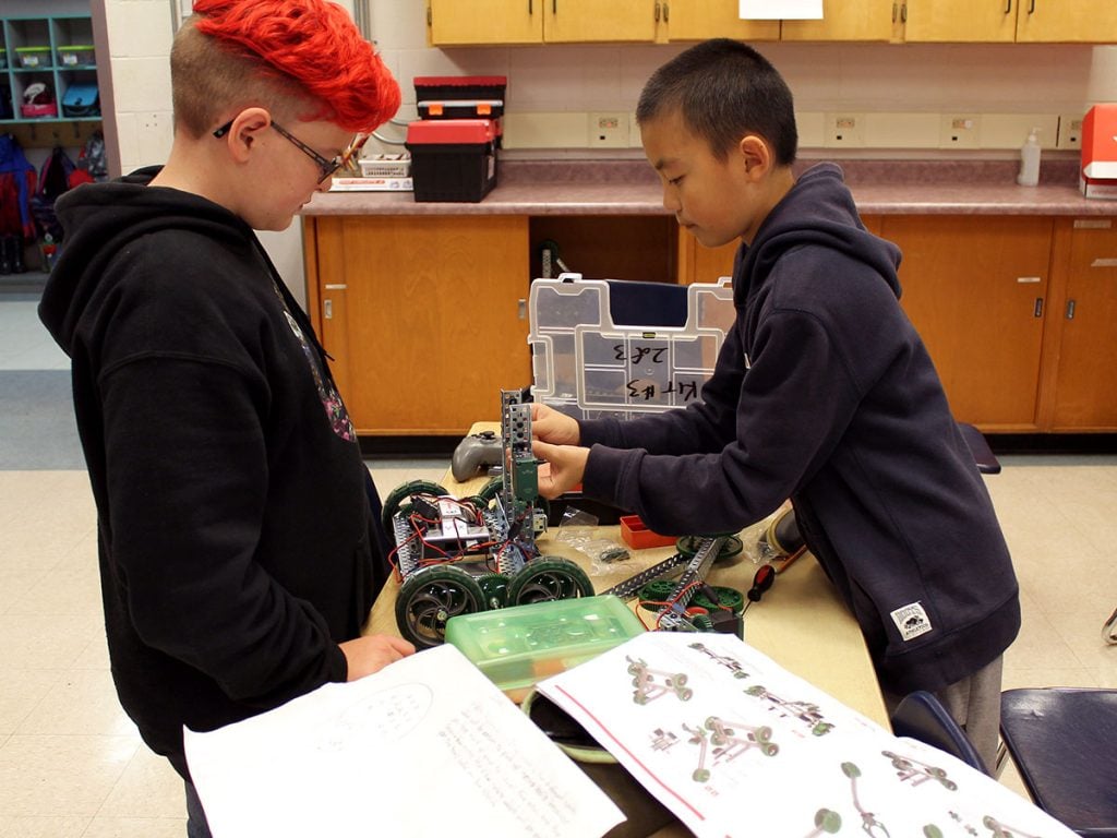 On Tuesday Oct. 31, 2017, grade 7 students at Elora PS participated in a hands-on STEM program.