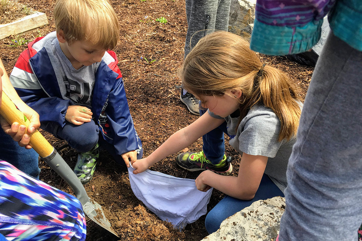 On May 7, 2019, students at FA Hamilton PS participated in the Soil Your Undies program.