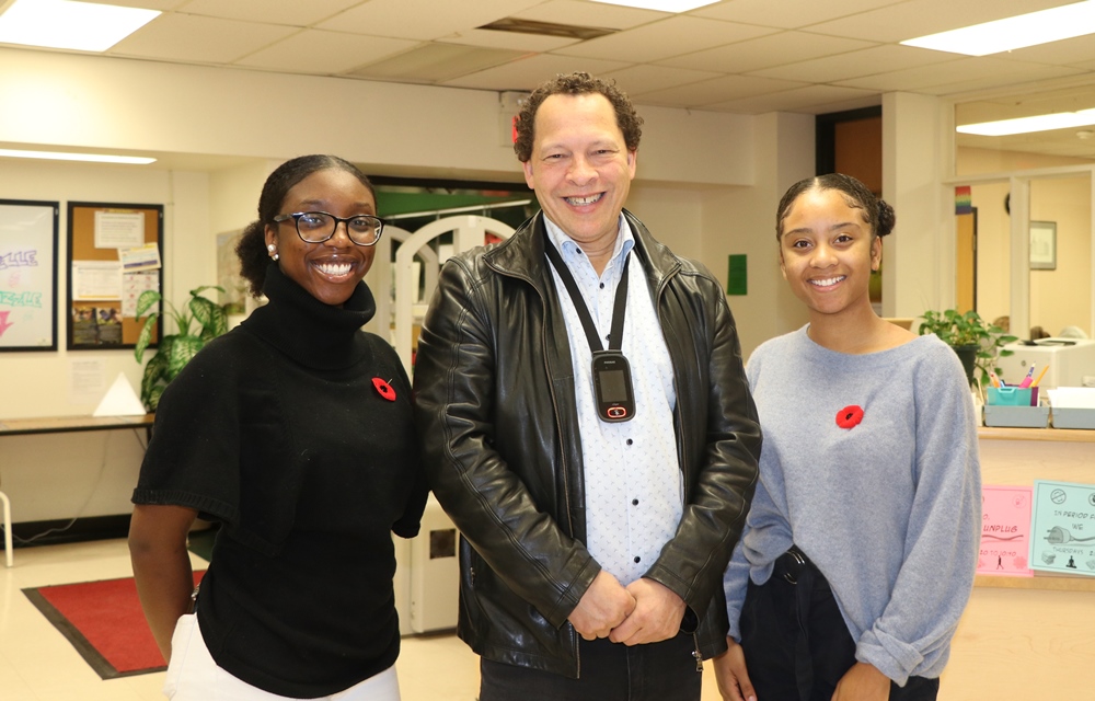 Lawrence Hill Speaks To GCVI Students 3
