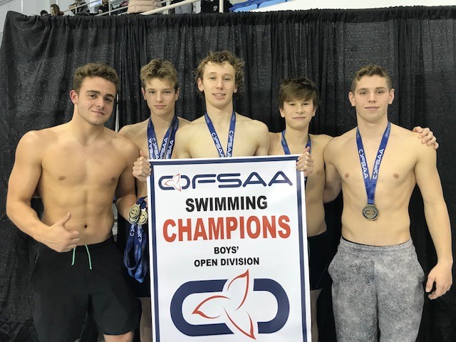Centennial CVI swimmers win gold and set records at OFSAA